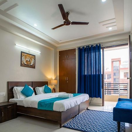 The Lodgers 2 Bhk Serviced Apartment Infront Of Artemis Hospital Gurgaon Exterior foto
