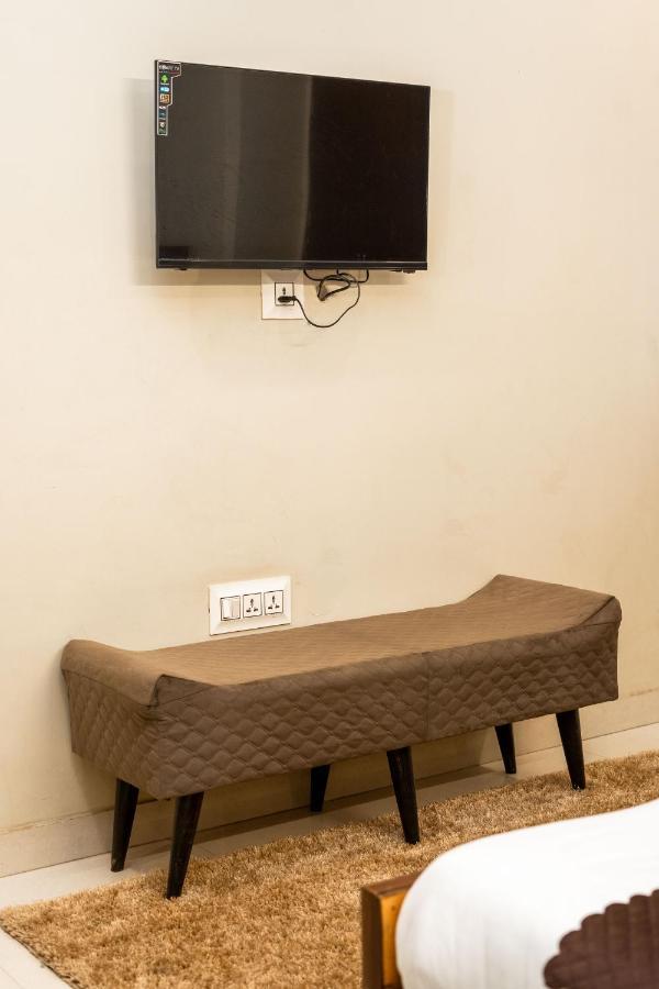 The Lodgers 2 Bhk Serviced Apartment Infront Of Artemis Hospital Gurgaon Exterior foto