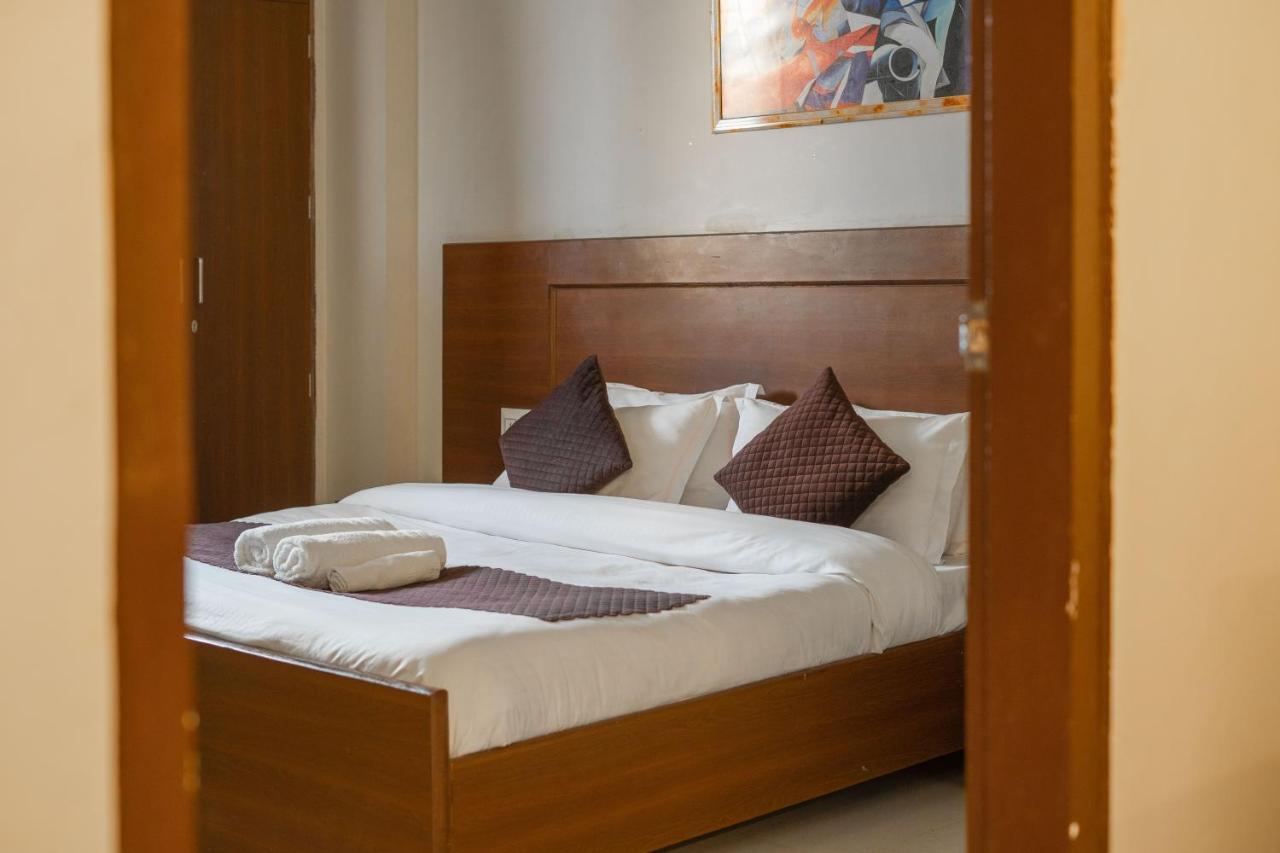The Lodgers 2 Bhk Serviced Apartment Infront Of Artemis Hospital Gurgaon Exterior foto
