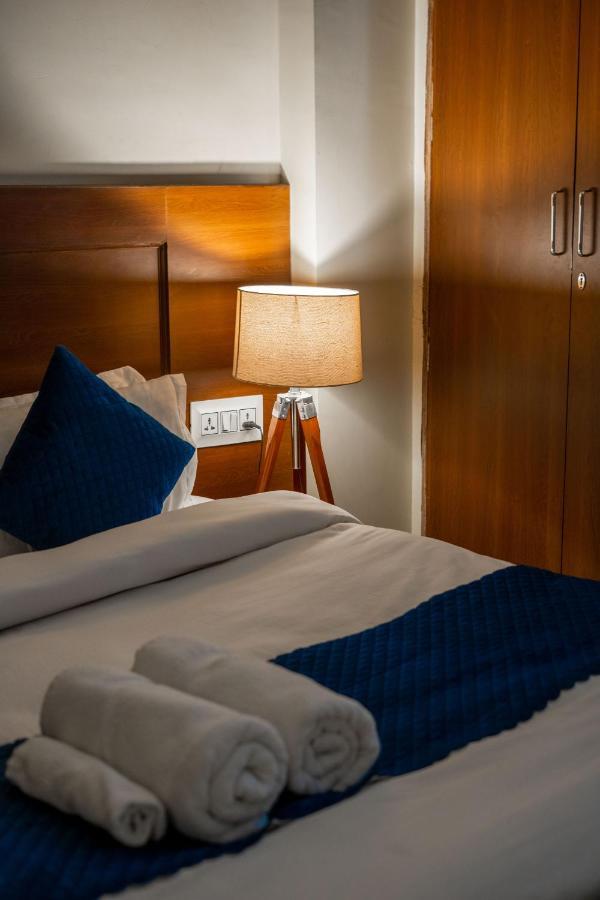 The Lodgers 2 Bhk Serviced Apartment Infront Of Artemis Hospital Gurgaon Exterior foto