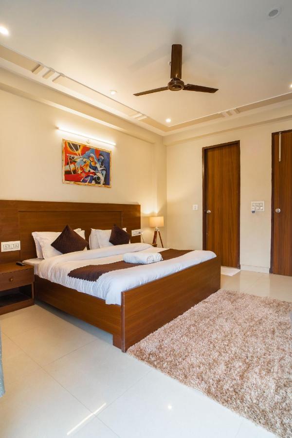 The Lodgers 2 Bhk Serviced Apartment Infront Of Artemis Hospital Gurgaon Exterior foto