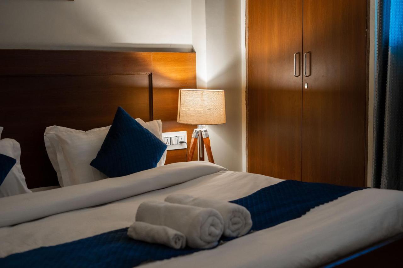 The Lodgers 2 Bhk Serviced Apartment Infront Of Artemis Hospital Gurgaon Exterior foto