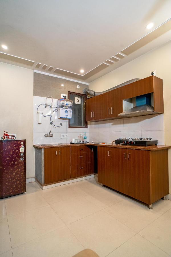 The Lodgers 2 Bhk Serviced Apartment Infront Of Artemis Hospital Gurgaon Exterior foto