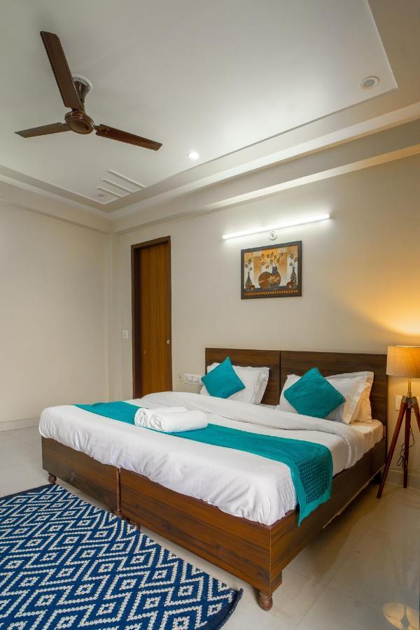The Lodgers 2 Bhk Serviced Apartment Infront Of Artemis Hospital Gurgaon Exterior foto
