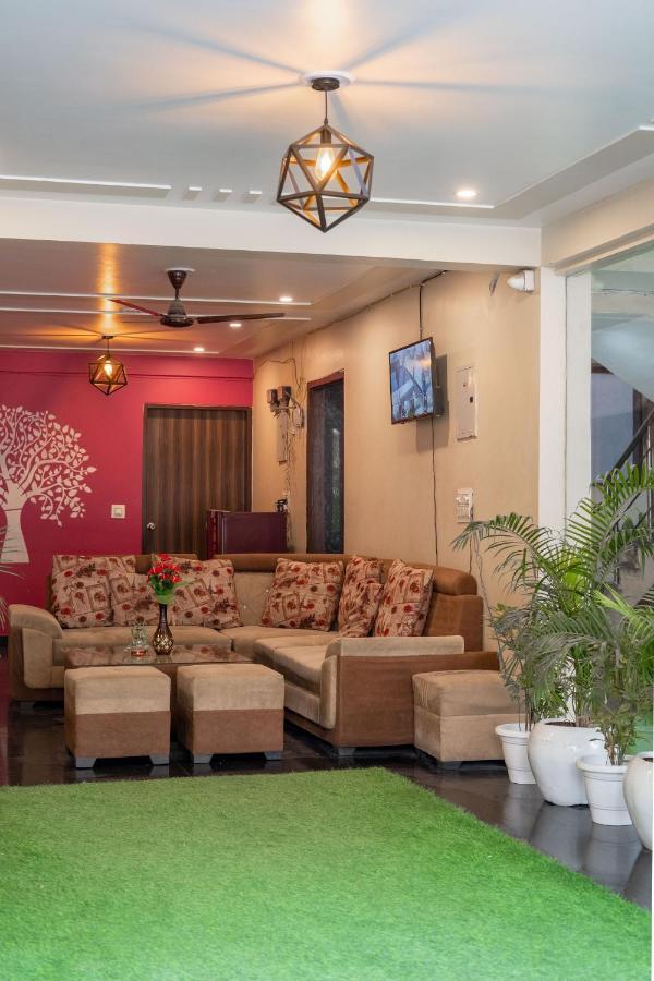 The Lodgers 2 Bhk Serviced Apartment Infront Of Artemis Hospital Gurgaon Exterior foto