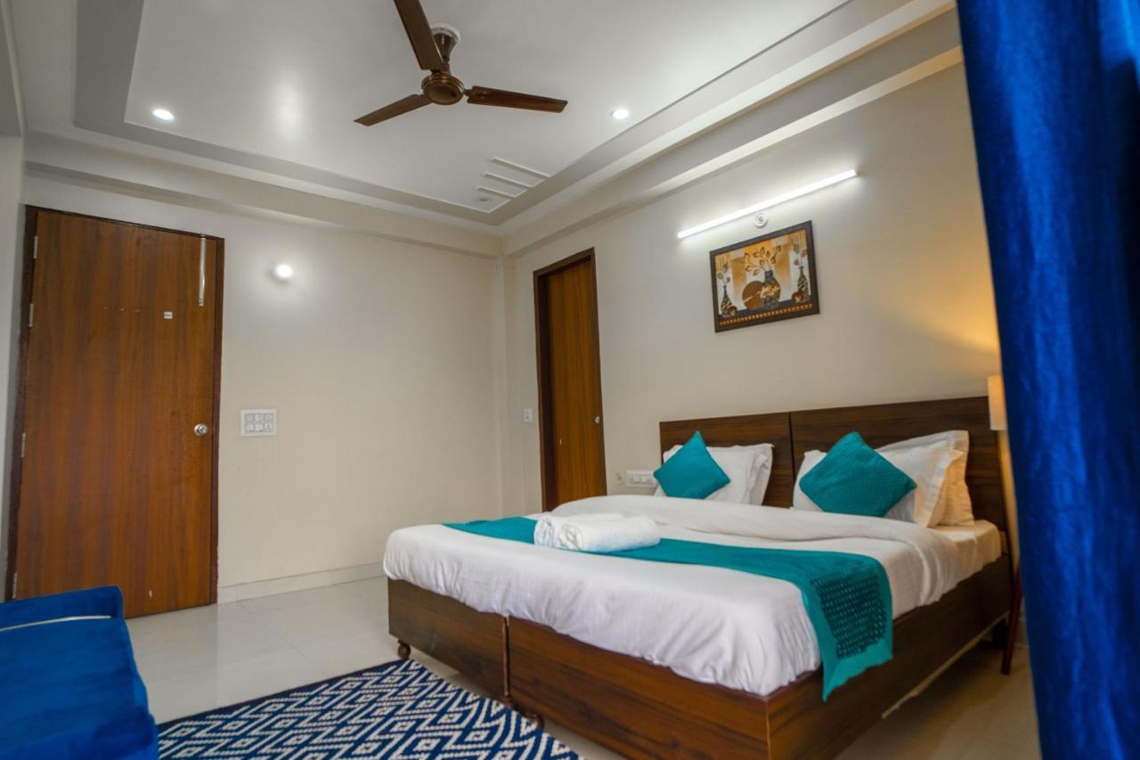 The Lodgers 2 Bhk Serviced Apartment Infront Of Artemis Hospital Gurgaon Exterior foto